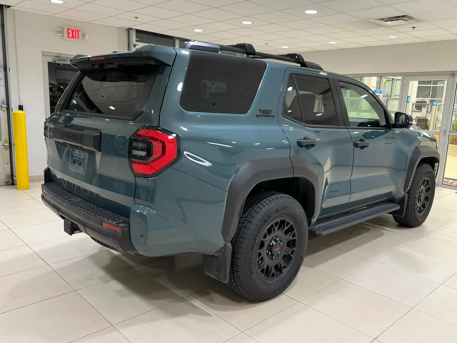 Used 2026 Toyota 4Runner TRD Off-Road Premium AWD/4WD image 8