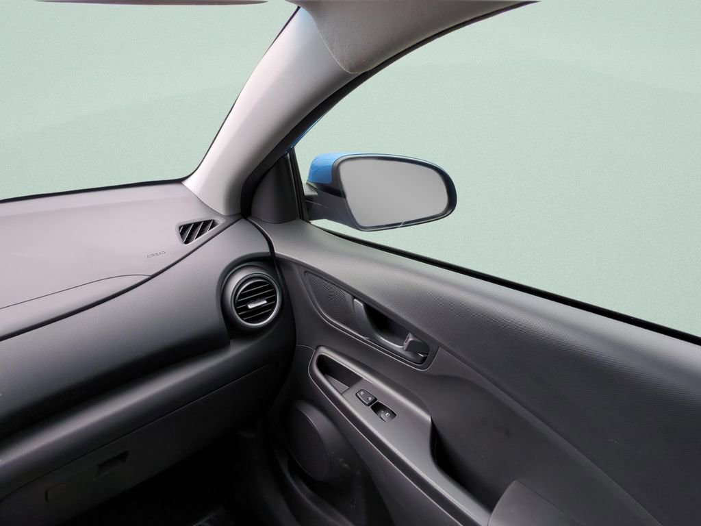 Certified 2021 Hyundai Kona SE FWD image 13