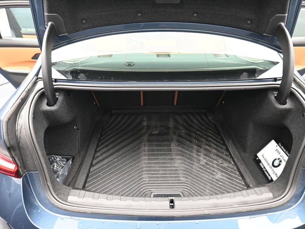 New 2025 BMW 330i xDrive 330i xDrive w/ Premium Package image 16