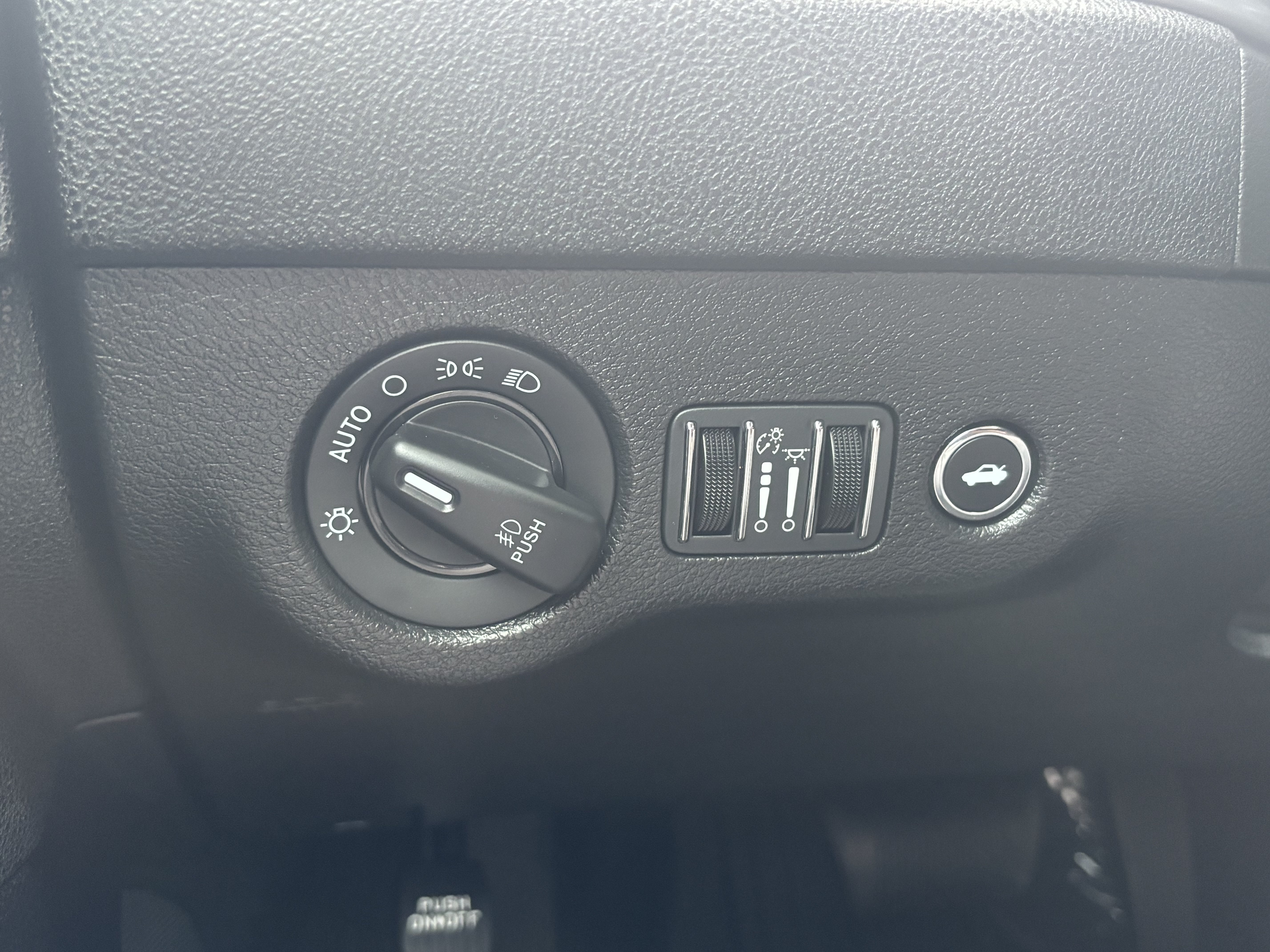 Used 2023 Dodge Charger SXT AWD/4WD image 20