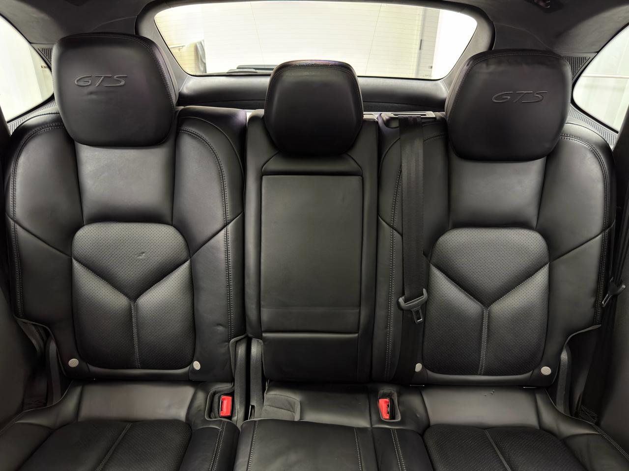 Used 2016 Porsche Cayenne GTS image 34