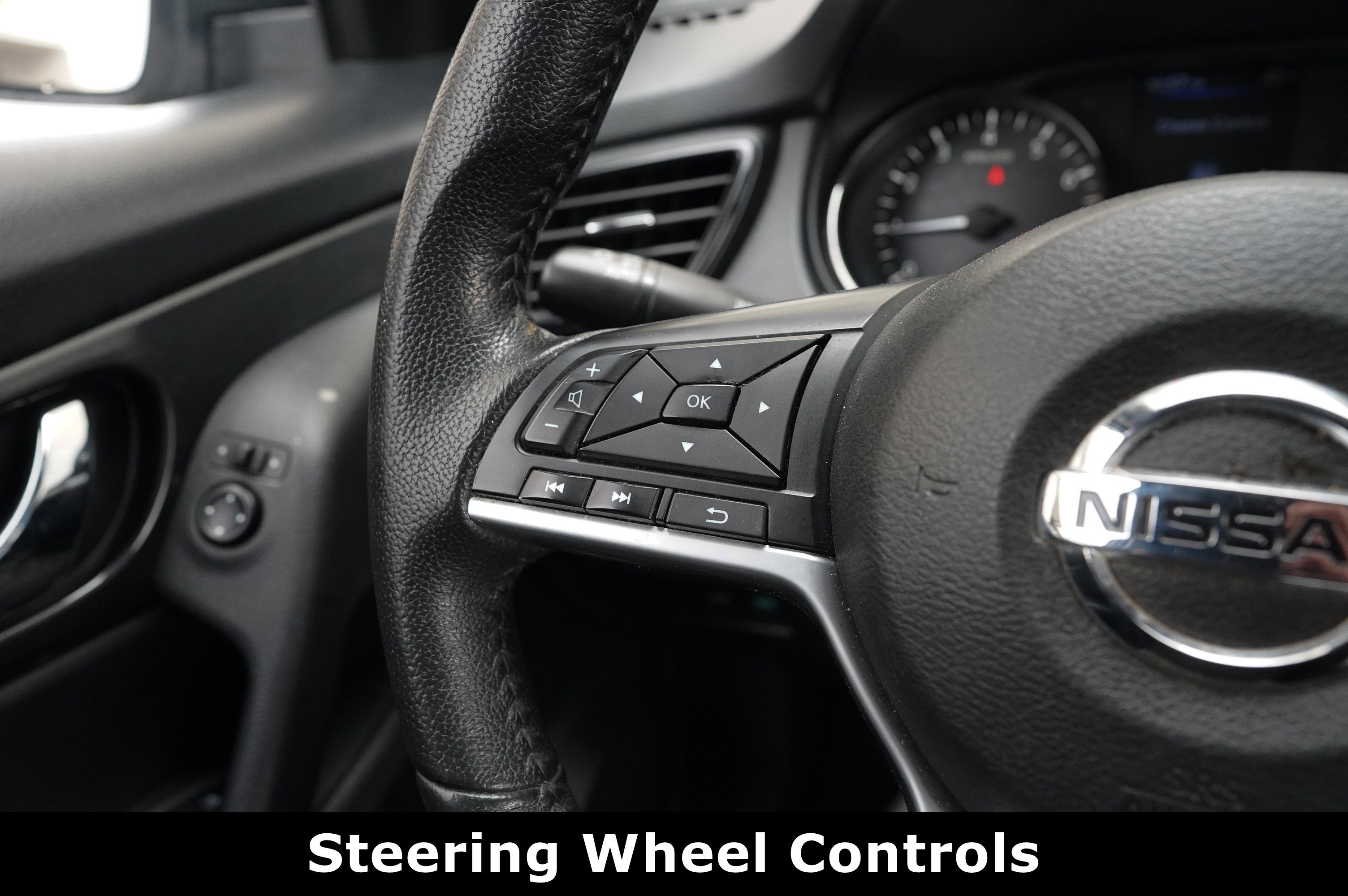 Used 2019 Nissan Rogue SV image 22