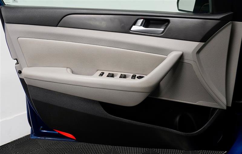 Used 2015 Hyundai Sonata Sport image 29