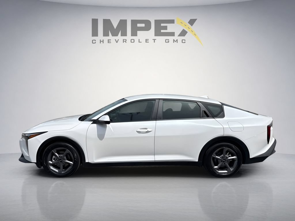 Used 2025 Kia K4 FWD image 2