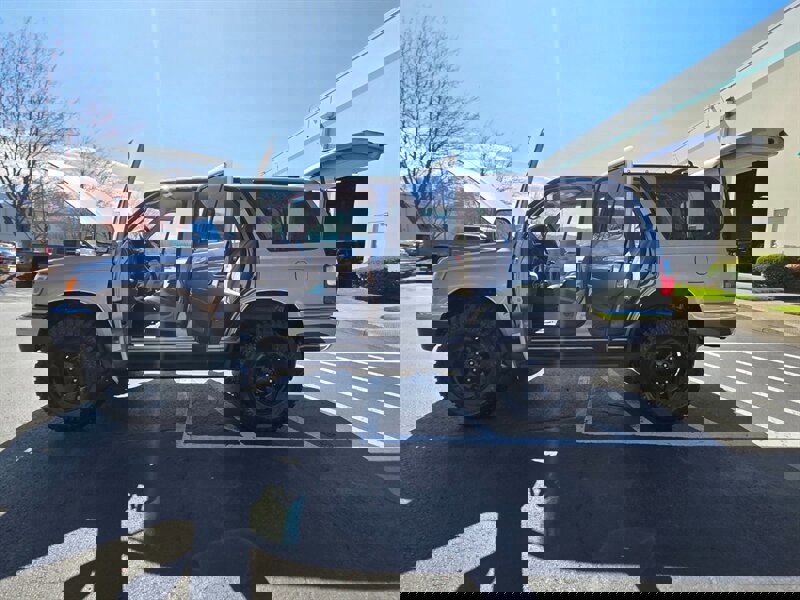 Used 2001 Toyota 4Runner SR5 image 23