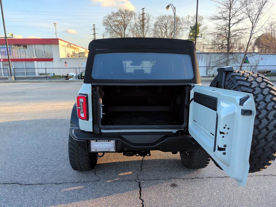 Used 2022 Ford Bronco Badlands image 15