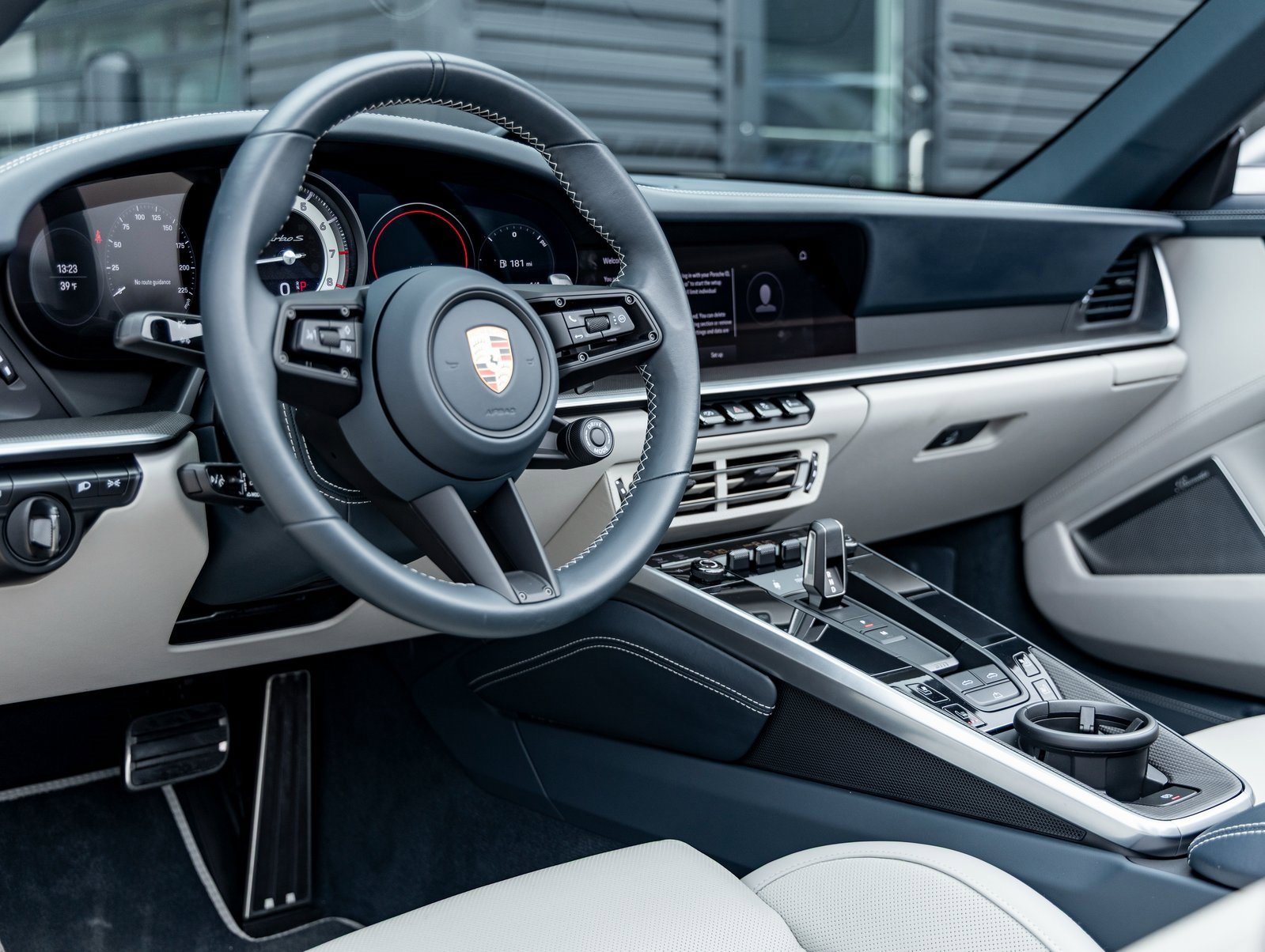 Used 2023 Porsche 911 Turbo S image 4