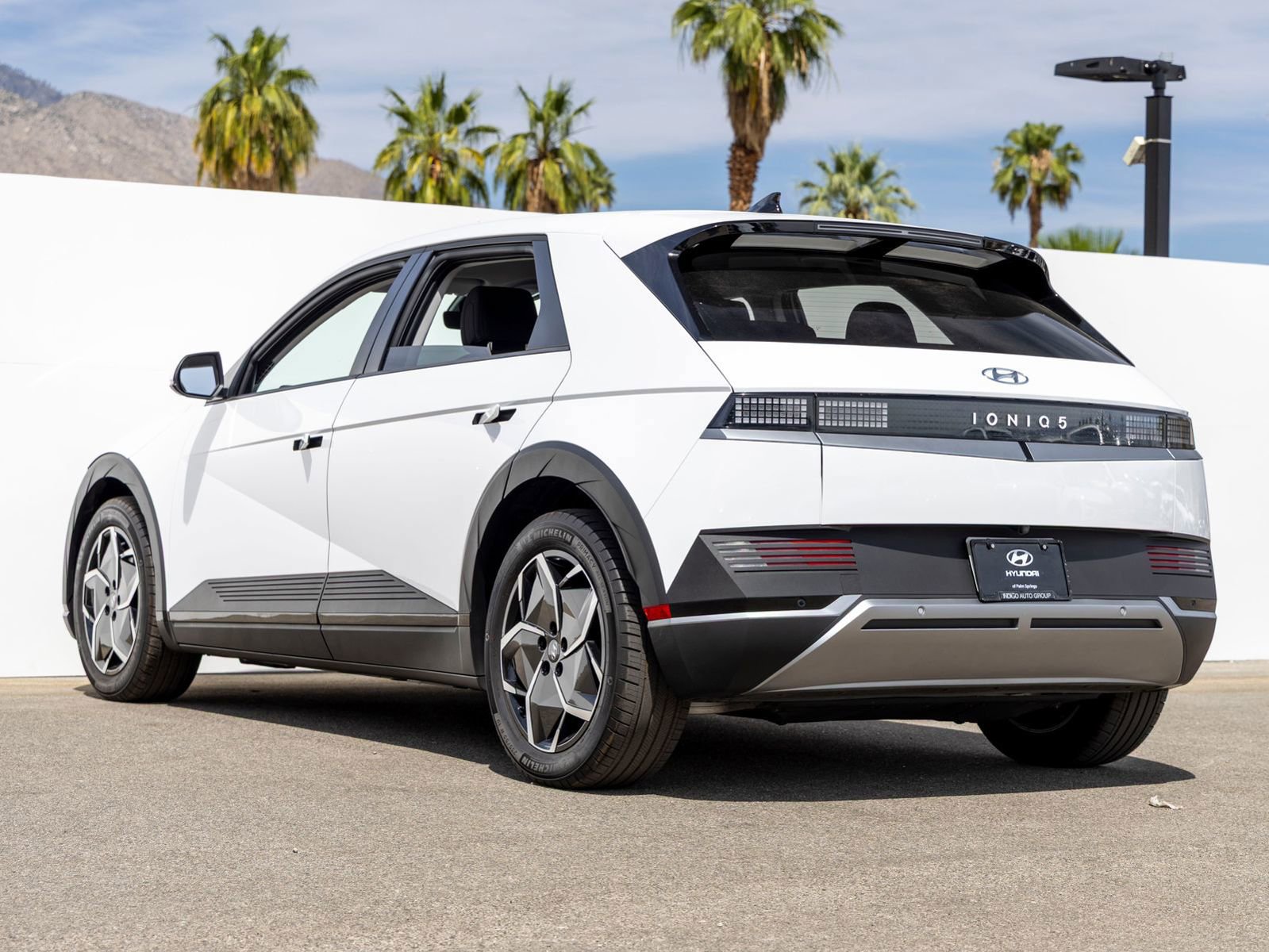 Used 2024 Hyundai Ioniq 5 SE RWD image 7