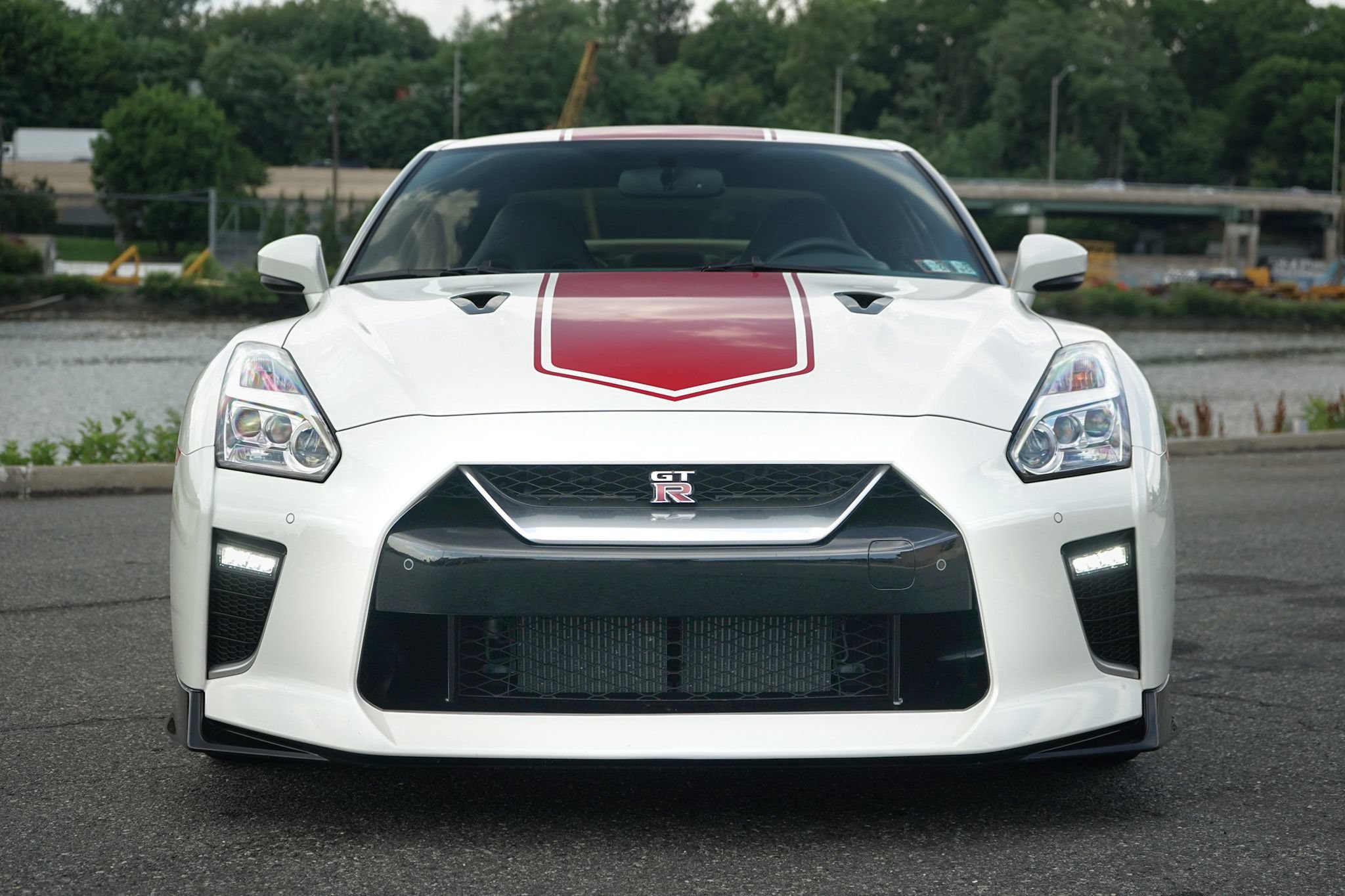 Used 2020 Nissan GT-R Premium AWD/4WD image 7