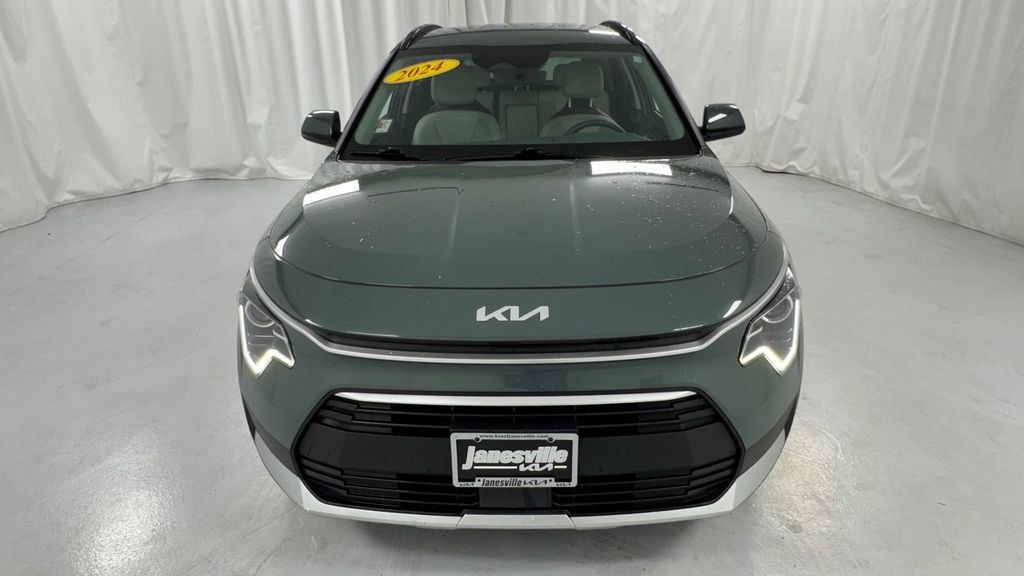Used 2024 Kia Niro EX FWD image 8