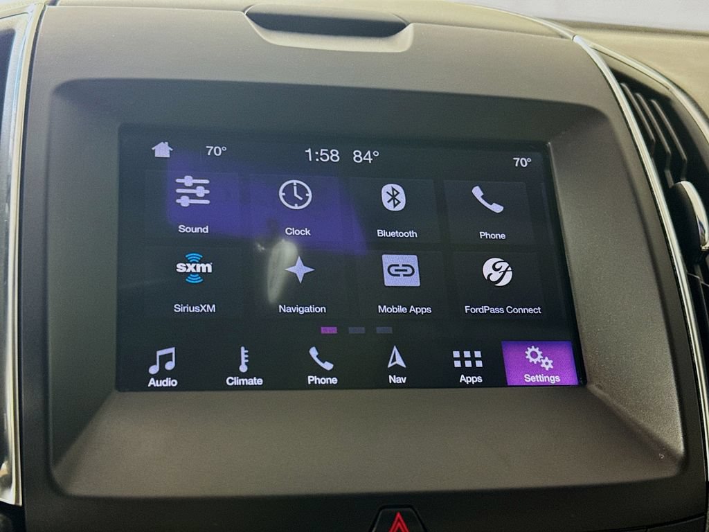Used 2019 Ford Edge Titanium FWD image 18