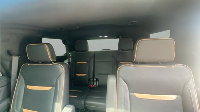 Used 2023 GMC Yukon AT4 w/ AT4 Premium Plus Package AWD/4WD image 24
