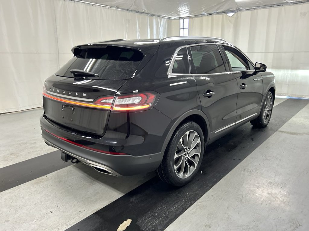 Used 2023 Lincoln Nautilus Reserve w/ Equipment Group 201A AWD/4WD image 2