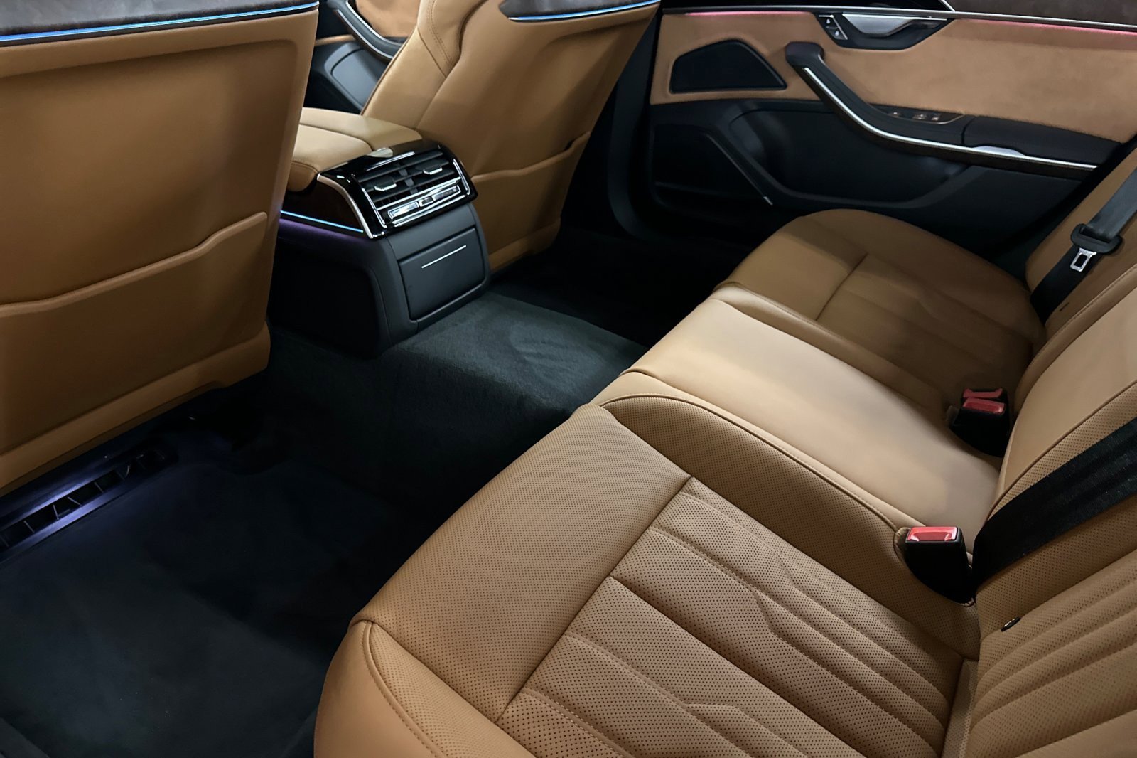 New 2026 Audi A8 L 3.0T image 11