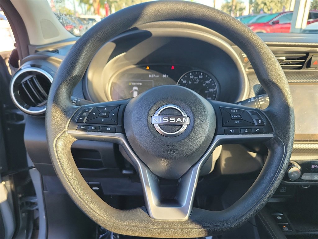 Certified 2022 Nissan Kicks SV image 17