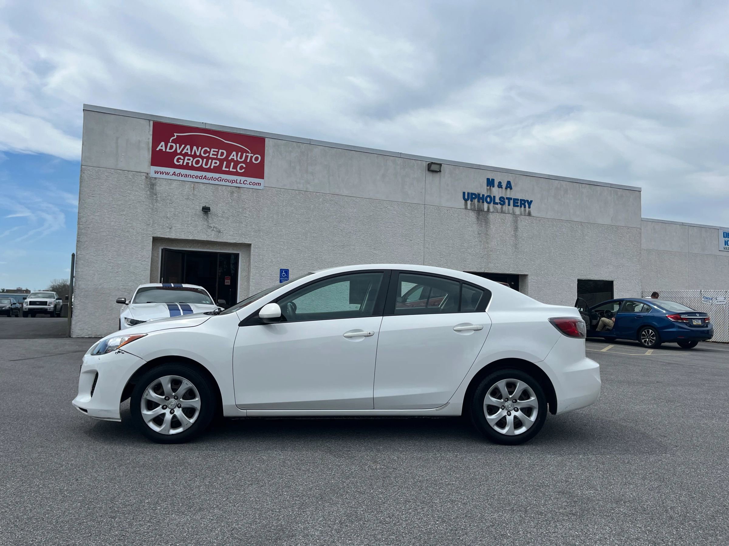 Used 2013 MAZDA MAZDA3 i SV image 30