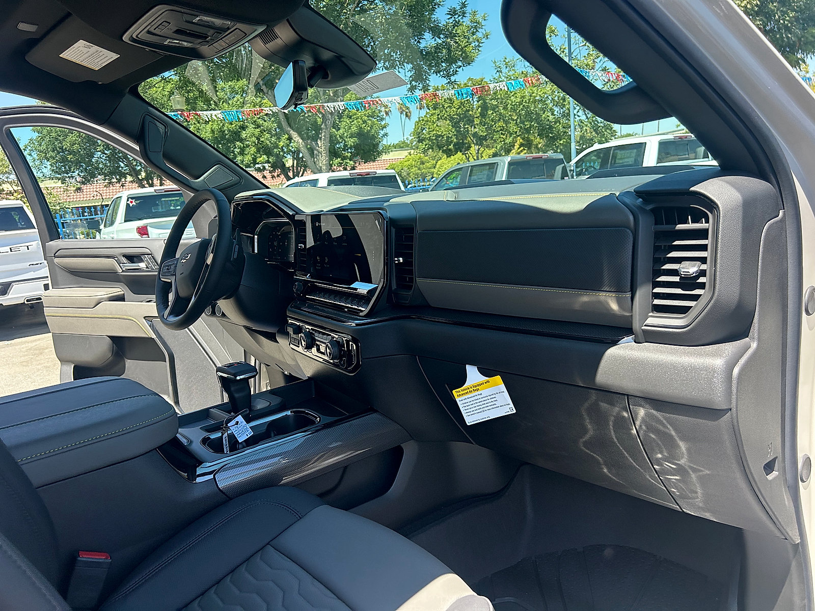 New 2026 Chevrolet Silverado 1500 ZR2 w/ Dark Appearance Package AWD/4WD image 34