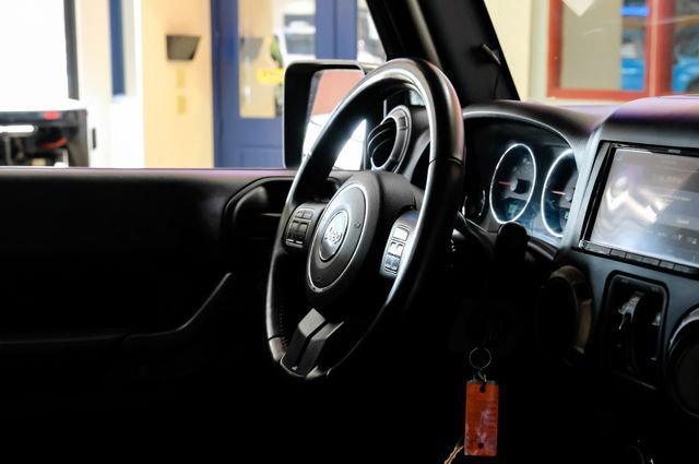 Used 2017 Jeep Wrangler Unlimited Sport AWD/4WD image 13