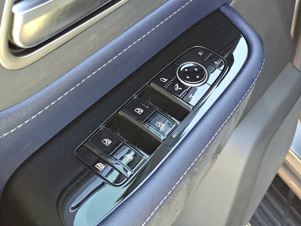 Used 2026 INFINITI QX80 4WD w/ Sport Exterior Package image 12