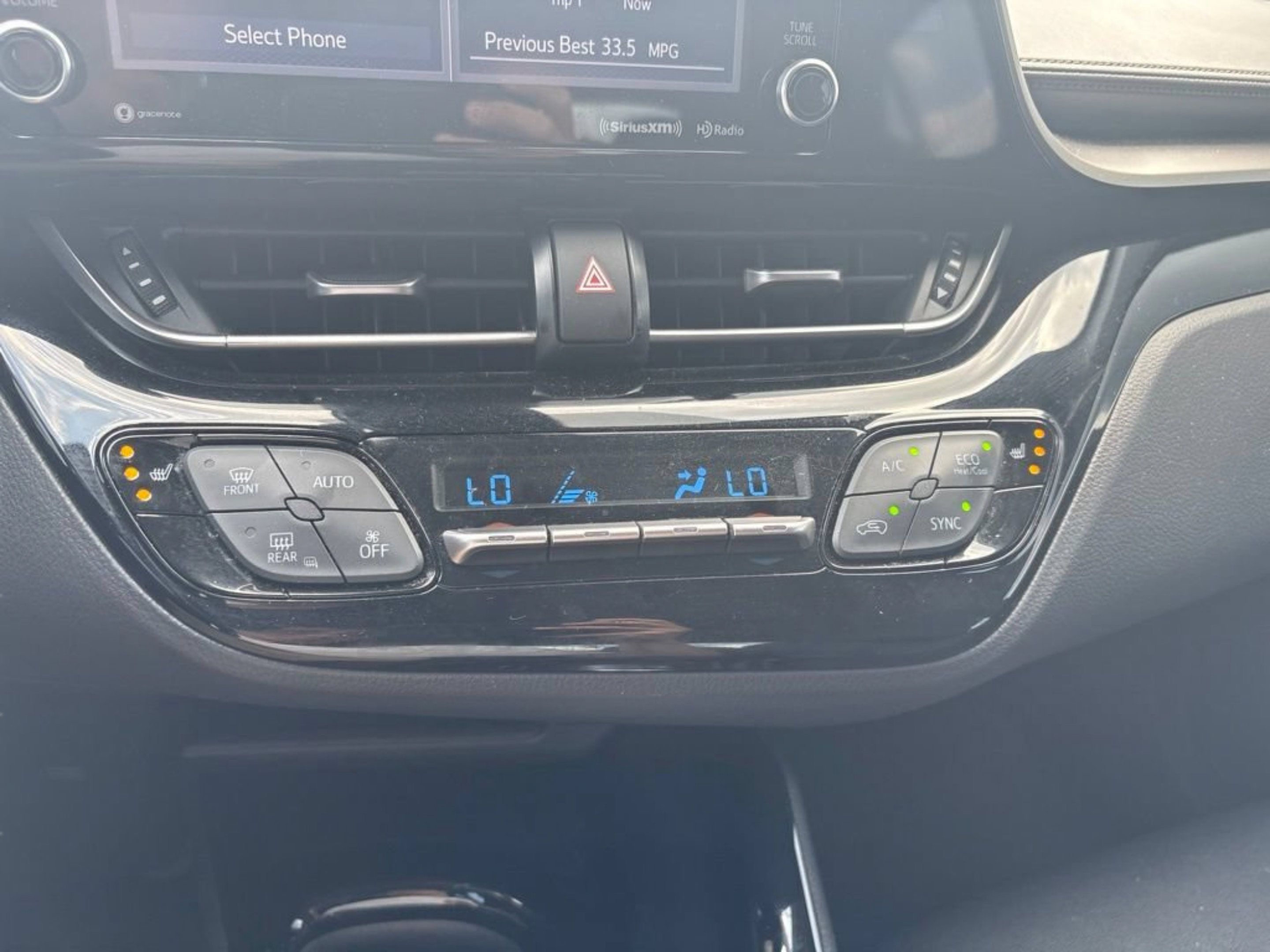 Used 2022 Toyota C-HR Limited FWD image 13