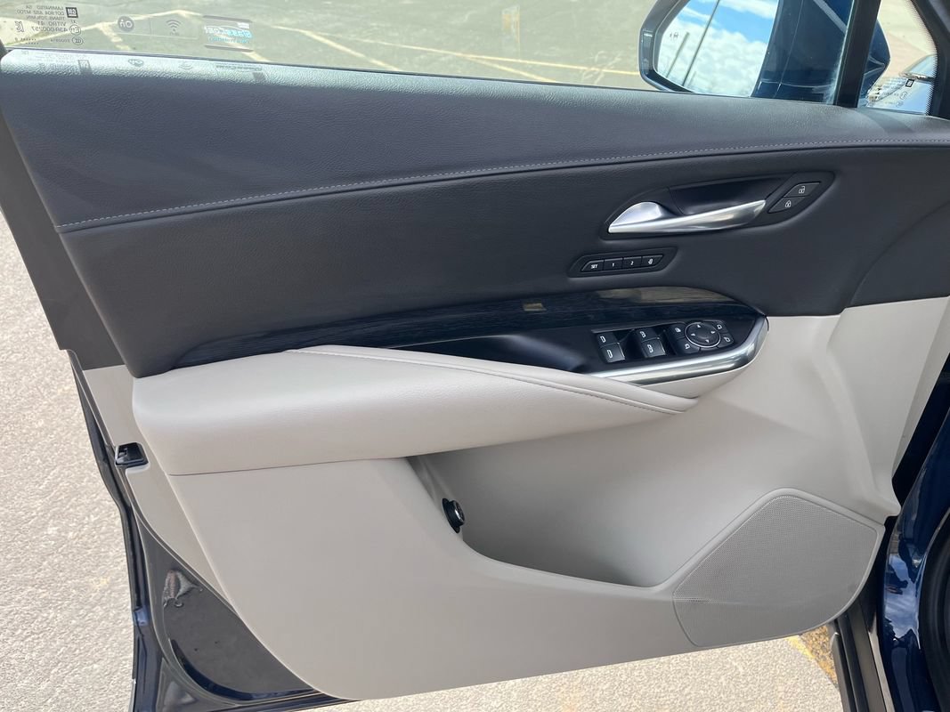 Used 2019 Cadillac XT4 Premium Luxury AWD/4WD image 22