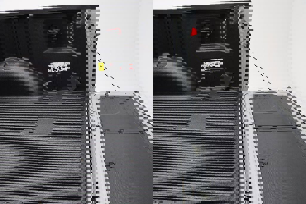 Used 2023 Ford F150 Lightning Lariat w/ Max Trailer Tow Package image 10