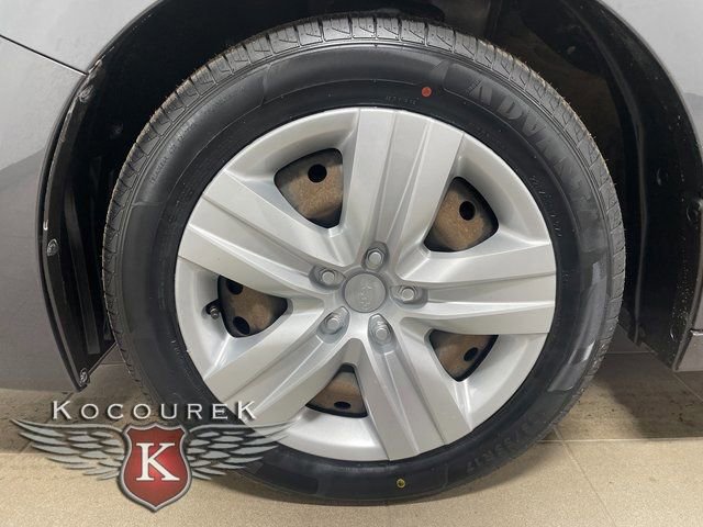 Used 2020 Subaru Legacy image 7