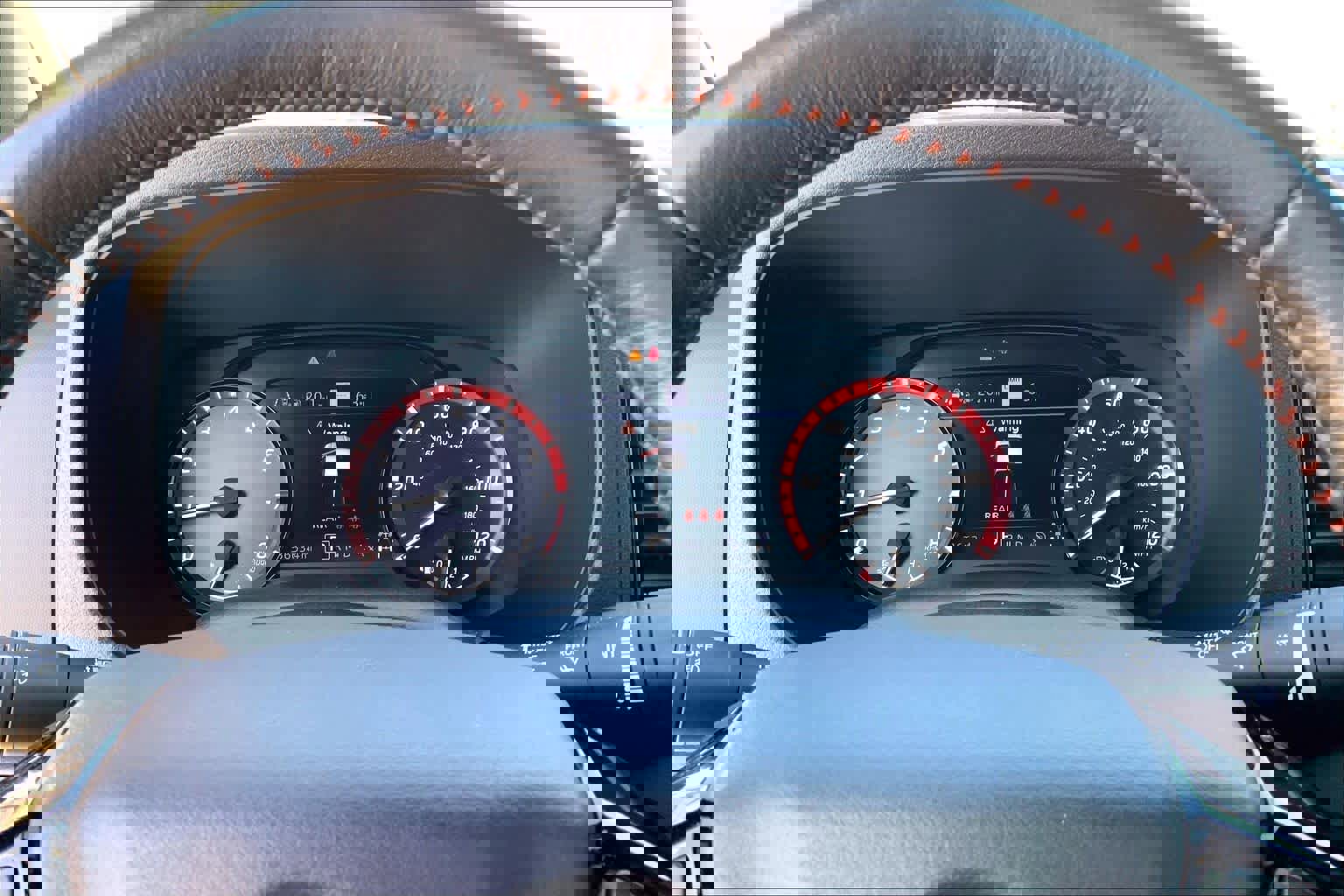 Used 2023 Nissan Frontier PRO-4X w/ Pro Convenience Package image 24