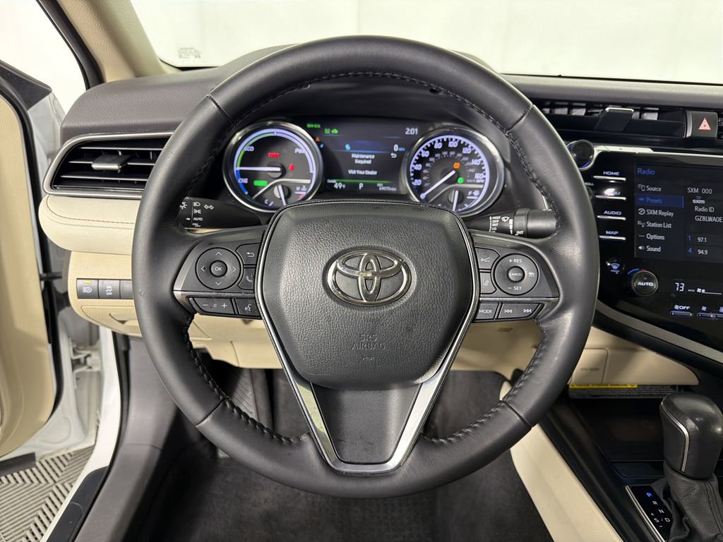 Used 2020 Toyota Camry XLE image 21