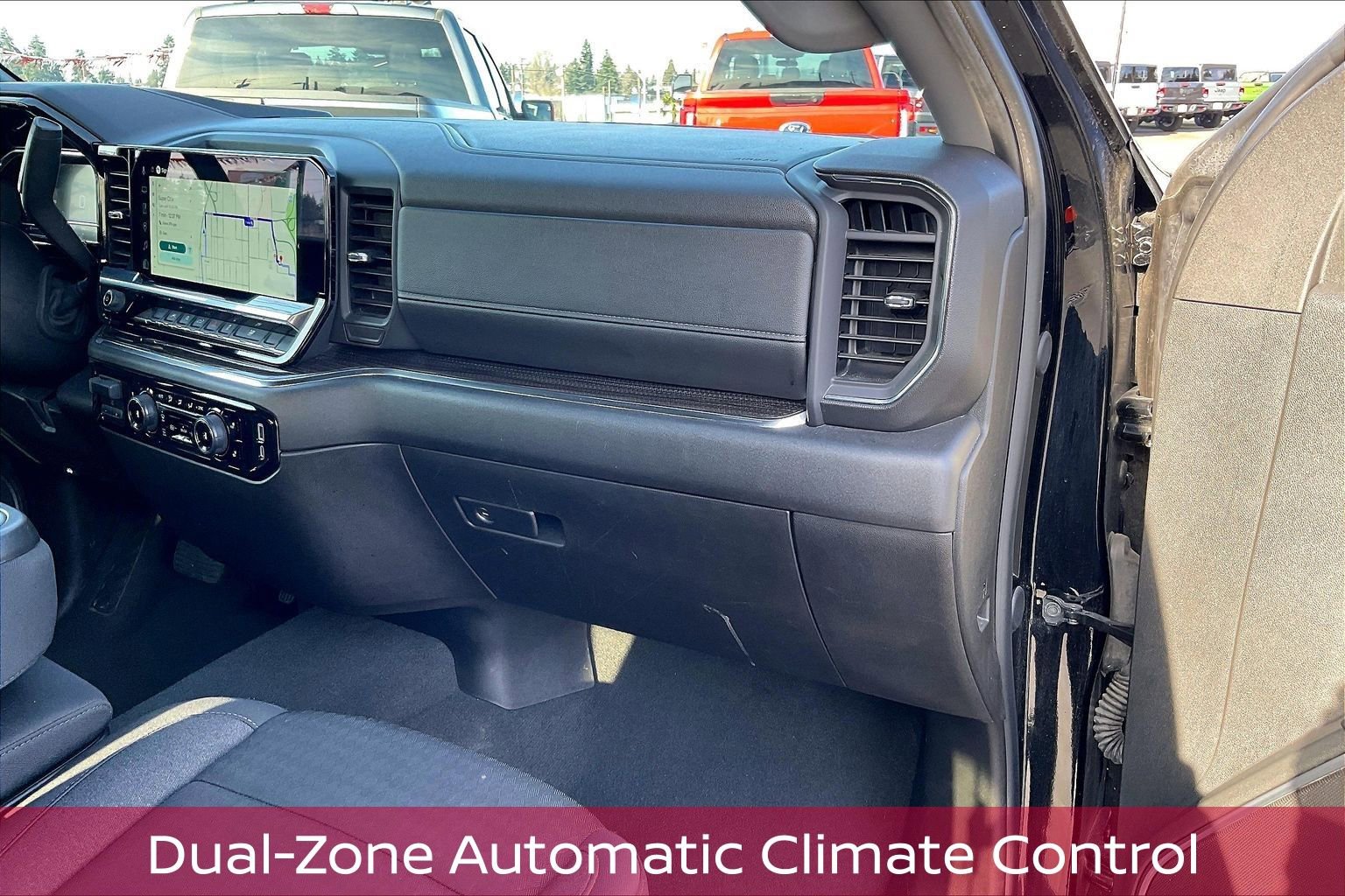 Used 2025 Chevrolet Silverado 1500 LT image 17