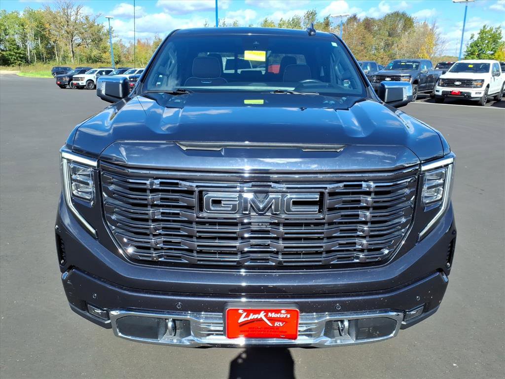 Used 2024 GMC Sierra 1500 Denali Ultimate image 9