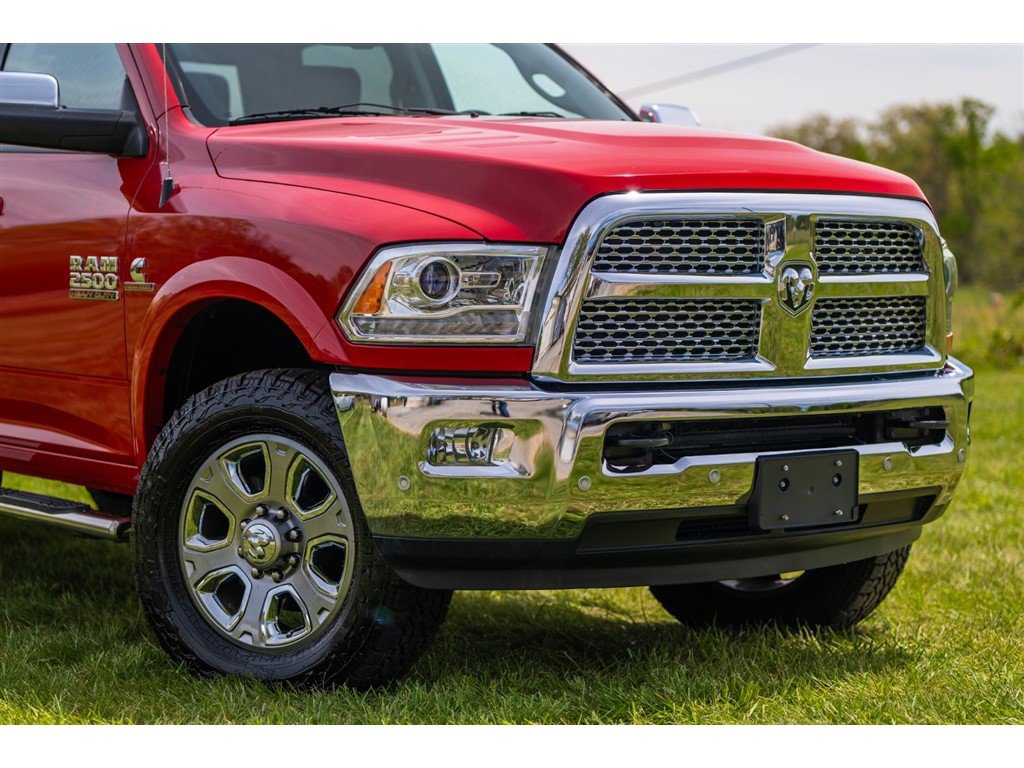 Used 2018 RAM 2500 Laramie w/ Off Road Package AWD/4WD image 2