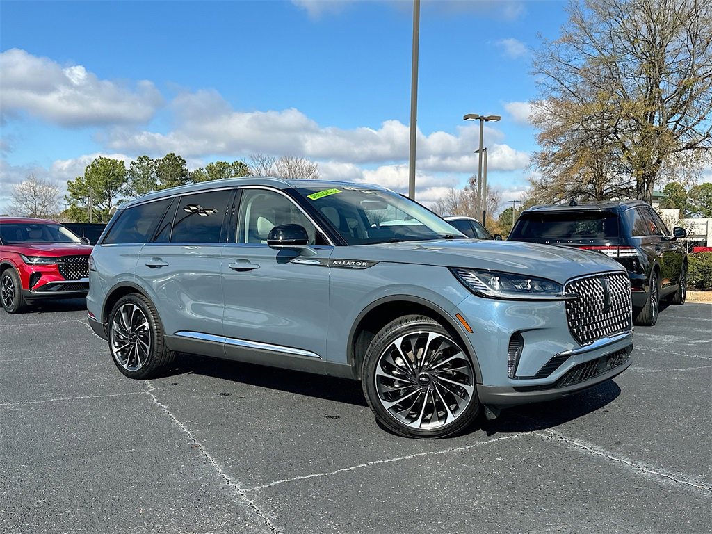 New 2025 Lincoln Aviator Reserve w/ Luxury Package