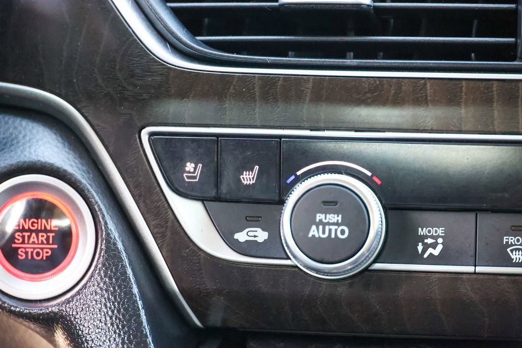 Used 2019 Honda Accord Touring image 13