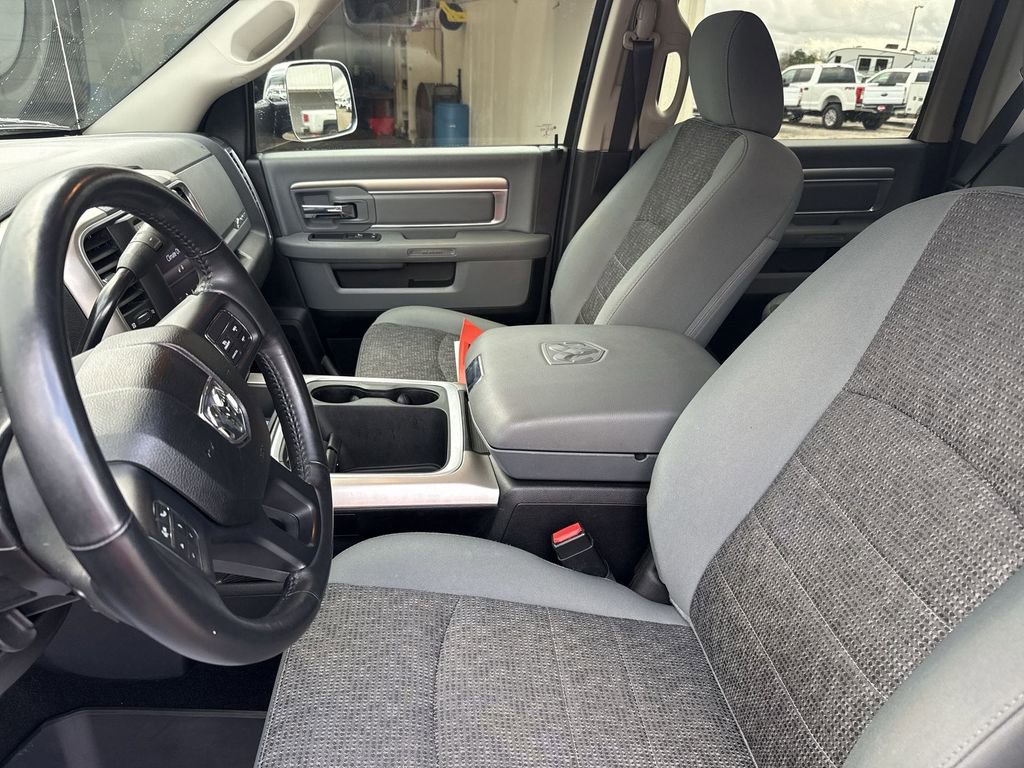 Used 2018 RAM 2500 Big Horn w/ Harvest Edition image 25