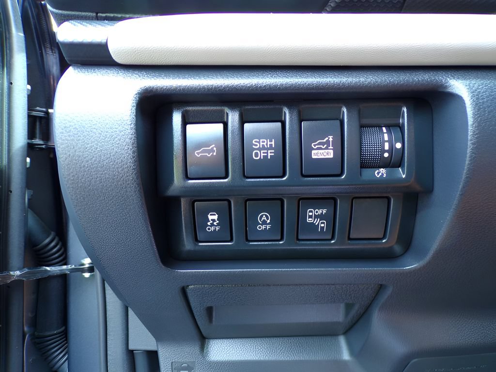 Used 2023 Subaru Forester Limited AWD/4WD image 22