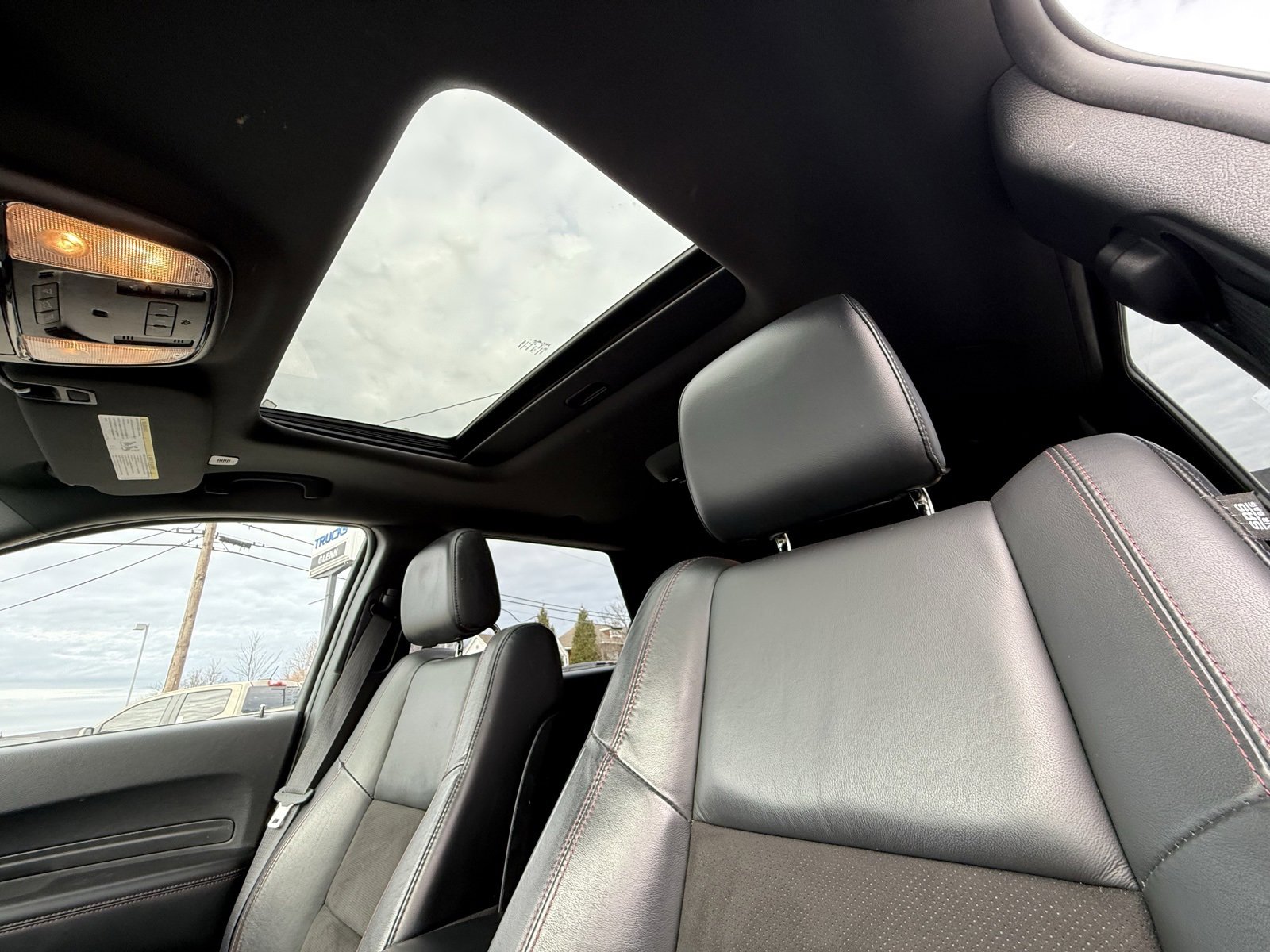 Used 2022 Dodge Durango R/T w/ Blacktop Package image 4