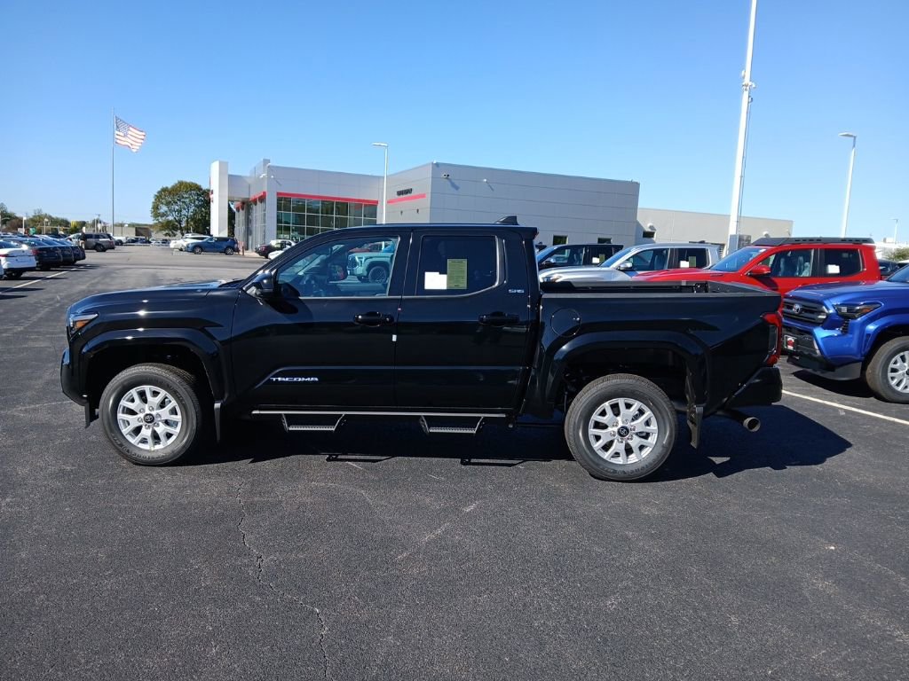 New 2025 Toyota Tacoma SR5 image 4