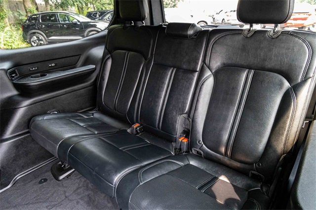 Used 2022 Jeep Wagoneer Series III w/ Flexible Seating Group image 22