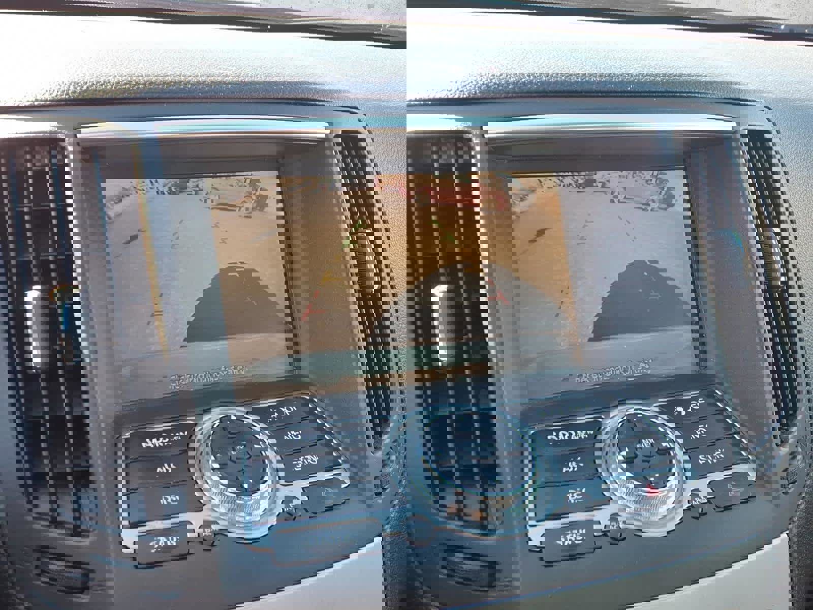 Used 2011 INFINITI G37 x w/ Premium Pkg image 17