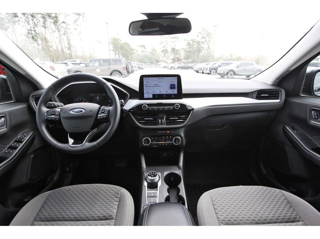 Certified 2022 Ford Escape SE w/ SE Sport Appearance Package image 12