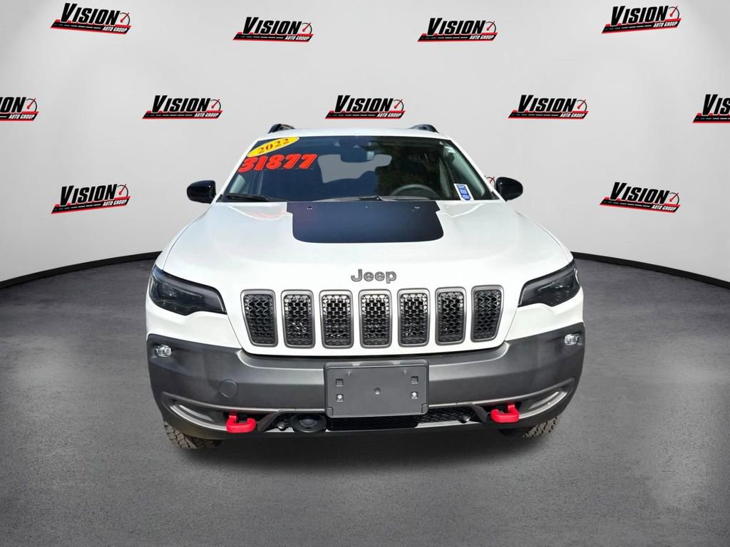 Used 2022 Jeep Cherokee Trailhawk video 2