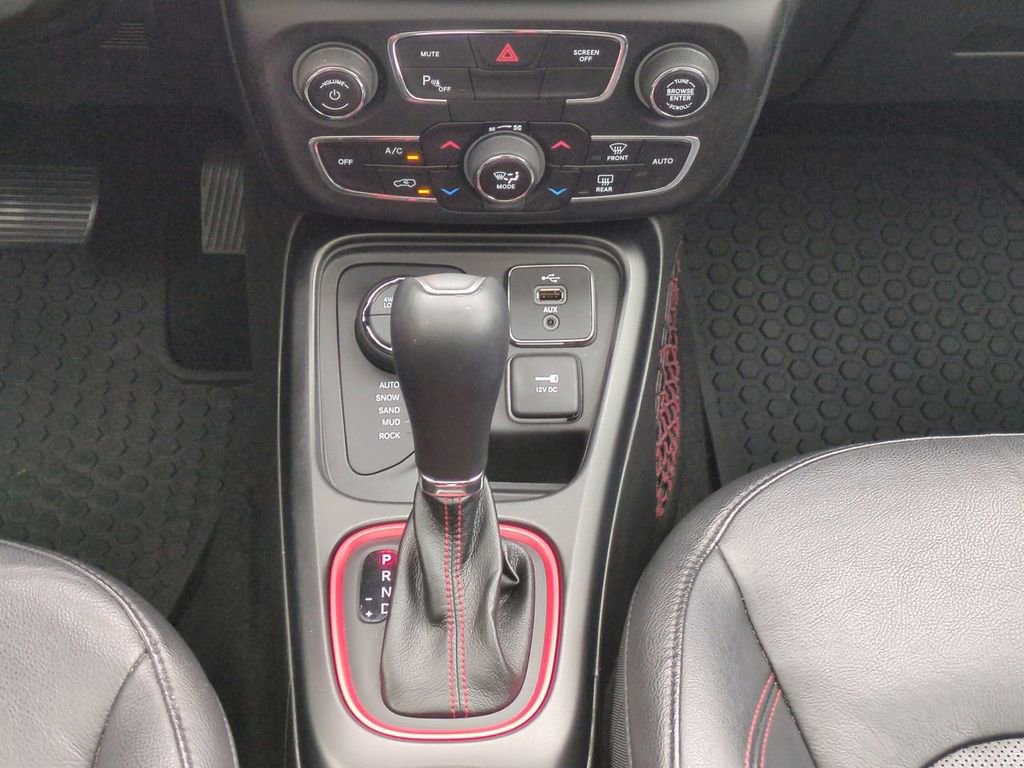 Used 2018 Jeep Compass Trailhawk w/ Leather Interior Group image 18