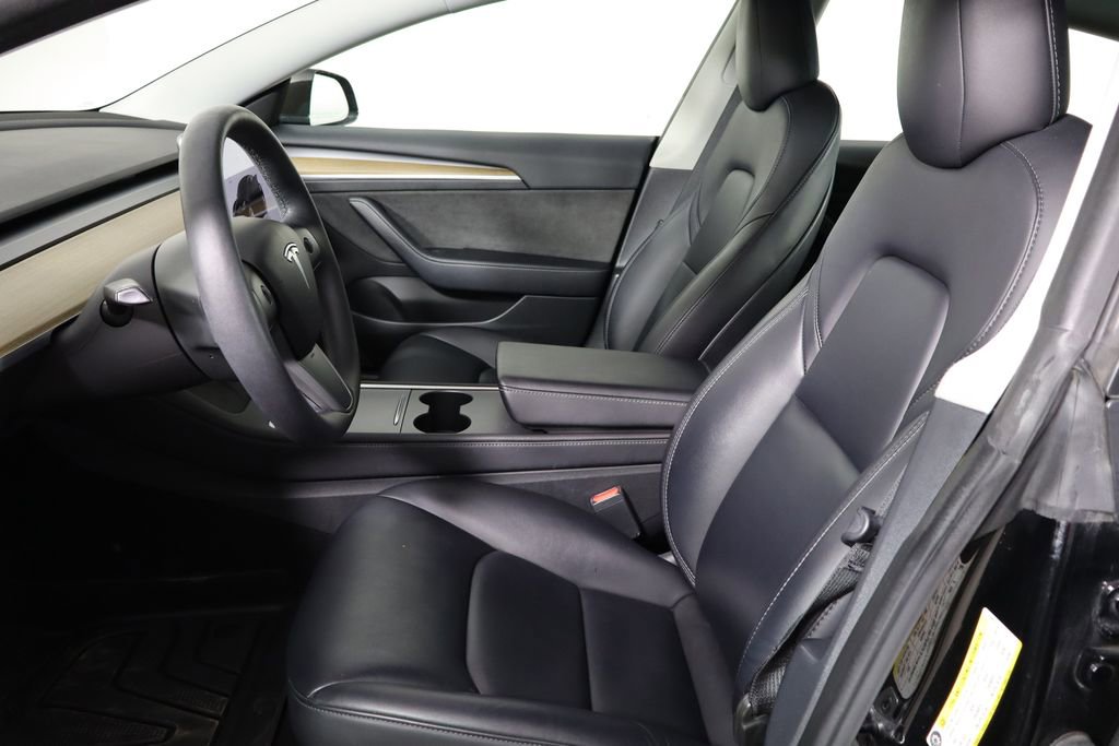 Used 2023 Tesla Model 3 Standard Range image 13