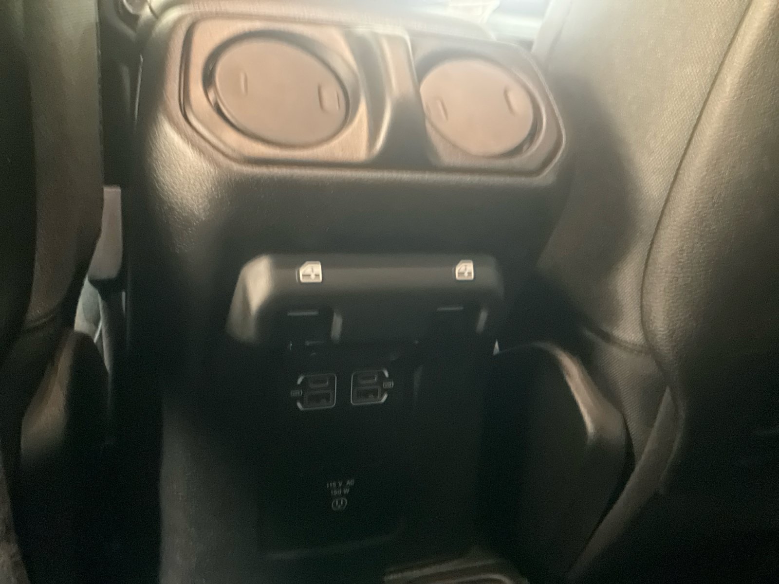 Used 2025 Jeep Wrangler Unlimited Rubicon w/ Convenience Group AWD/4WD image 26