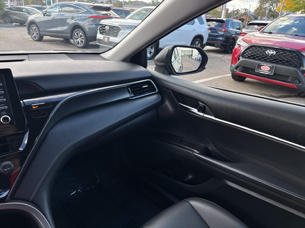 Used 2021 Toyota Camry SE AWD/4WD image 26