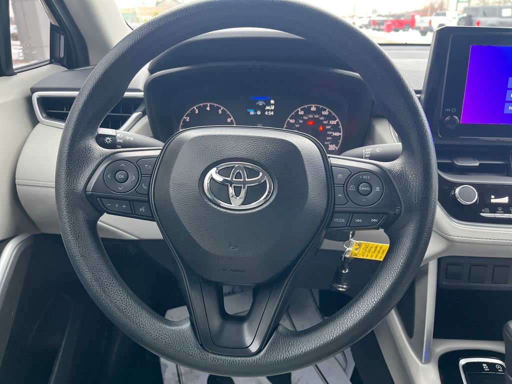 Certified 2024 Toyota Corolla Cross L image 15