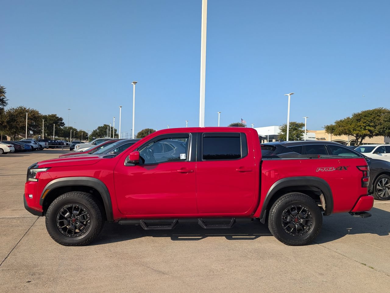 Certified 2023 Nissan Frontier PRO-4X w/ Pro-4X Premium Package AWD/4WD image 3