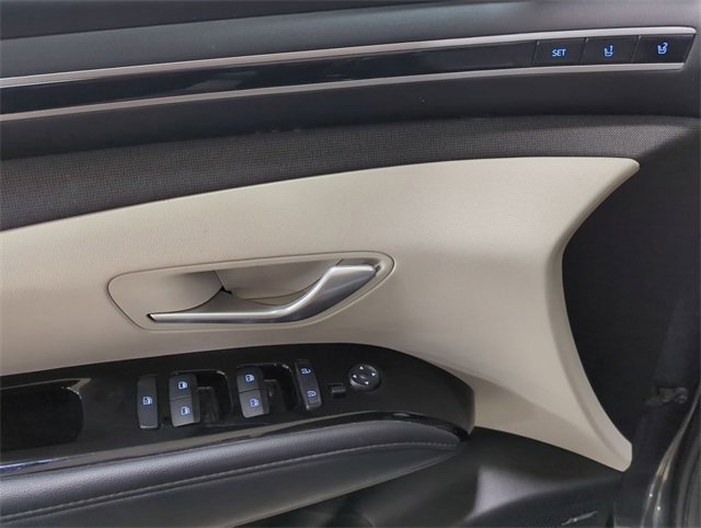 Used 2024 Hyundai Tucson Limited image 24