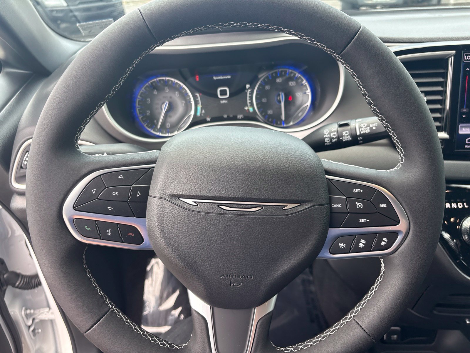 New 2027 Chrysler Pacifica LX FWD image 14